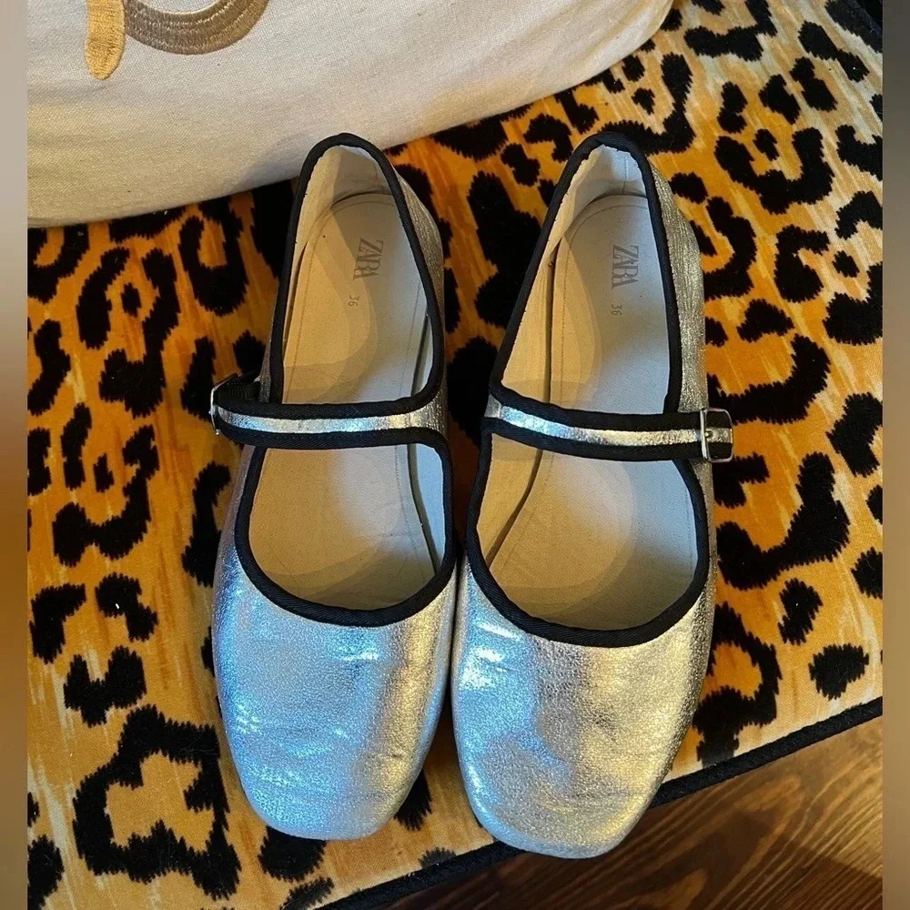 ZARA Silver and Black Trim Mary Janes - Picture 4 of 8
